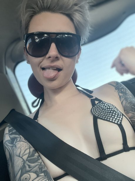 Poisonne photo 233