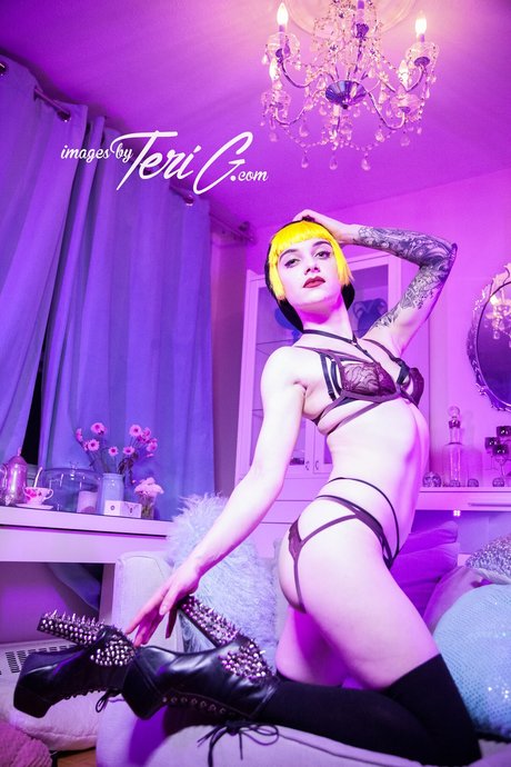 Poisonne photo 247