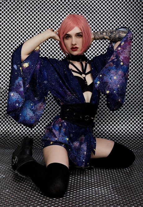 Poisonne photo 367