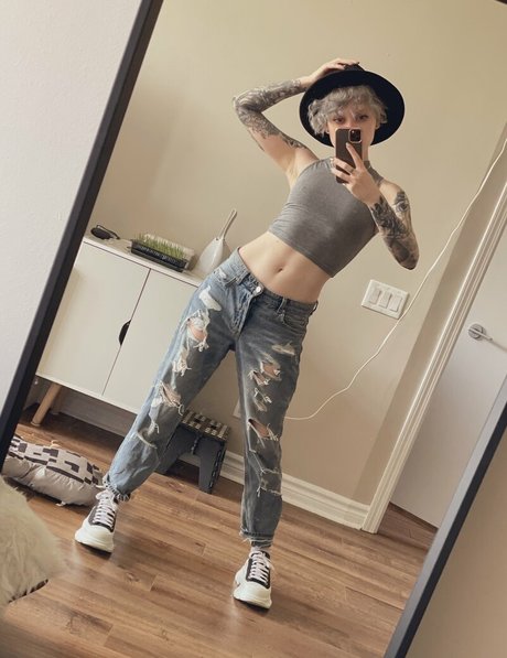 Poisonne photo 406