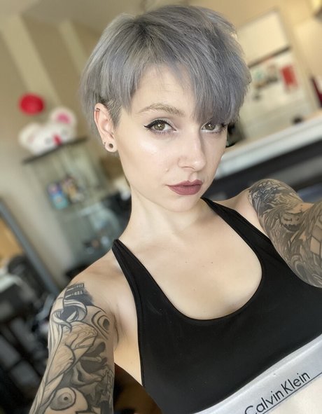 Poisonne photo 428