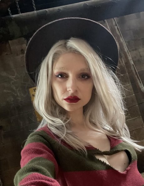 Poisonne photo 443
