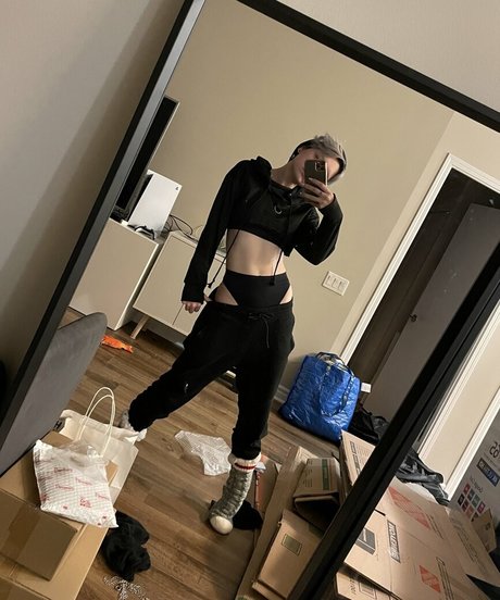 Poisonne photo 485