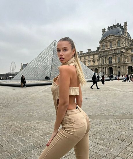Polina Malinovskaya photo 223
