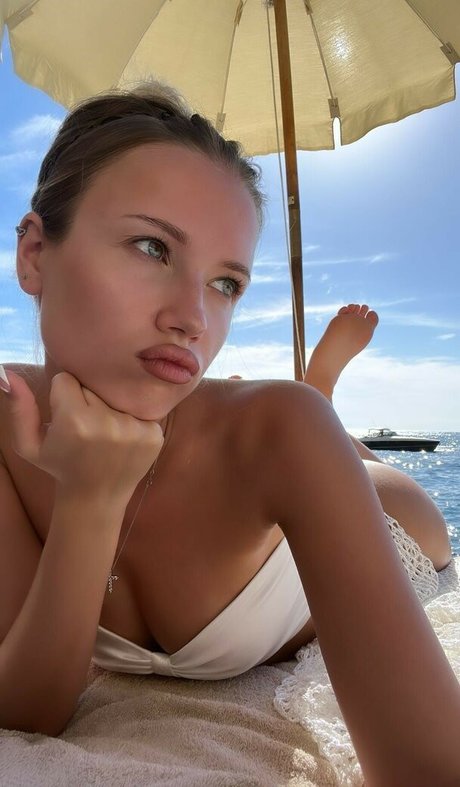 Polina Malinovskaya photo 355