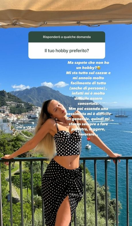 Polina Malinovskaya photo 390