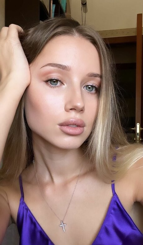Polina Malinovskaya photo 501