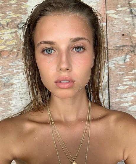 Polina Malinovskaya photo 514