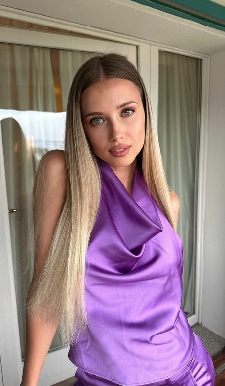 Polina Malinovskaya photo 537