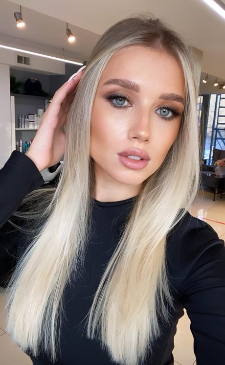 Polina Malinovskaya photo 693