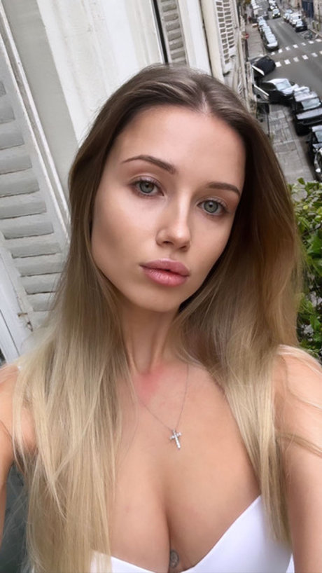 Polina Malinovskaya photo 711