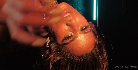 Poonam Pandey photo 139