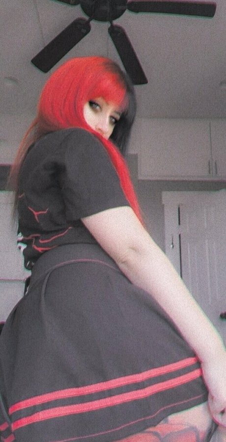 Poppycarmine photo 37