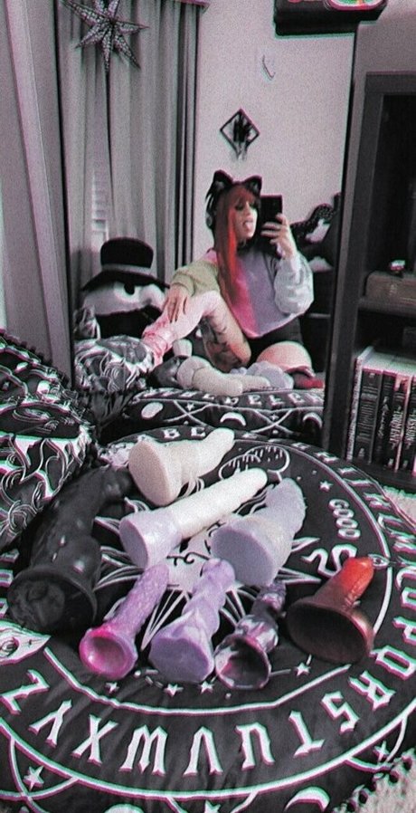 Poppycarmine photo 51