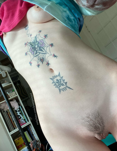 Poutyangel photo 103