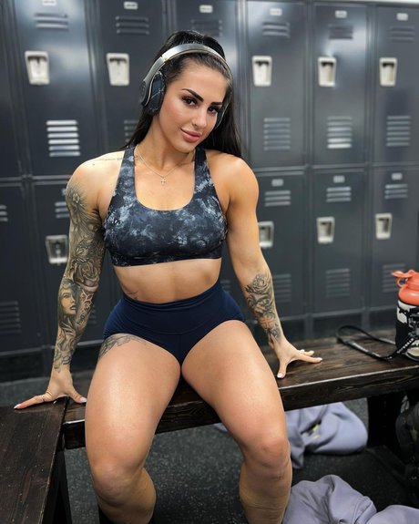 Presleykp Fit photo 4