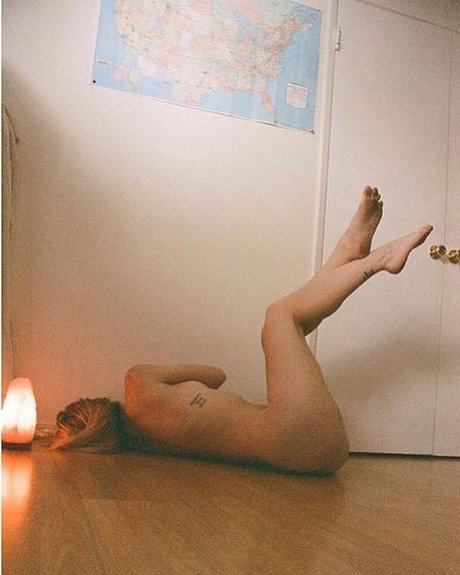Prettiest please photo 2