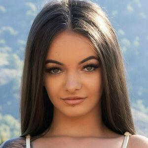 Profile photo of prettylittlejemfree