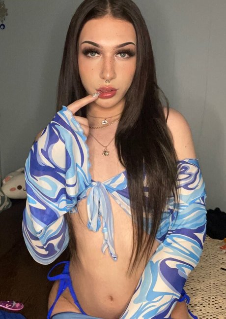 Prettypinkuziii photo 42