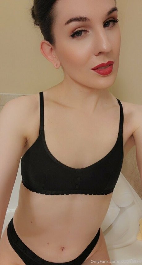 Princesscherryfox photo 4