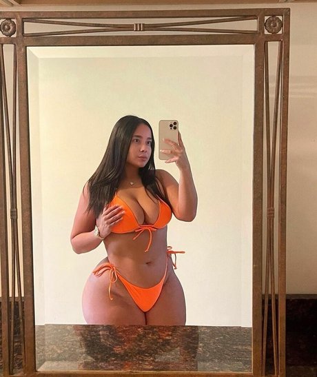 Priscilla Lina photo 5