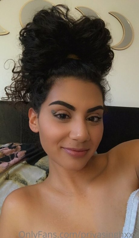Priyasinghxxx photo 13