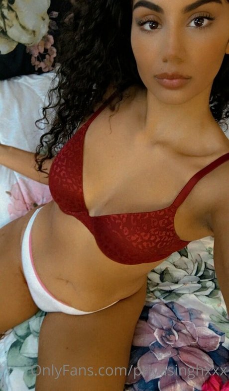 Priyasinghxxx photo 25