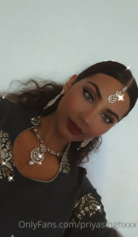 Priyasinghxxx photo 55