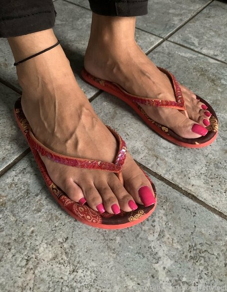 Pujaprettyfeet photo 83