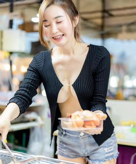 Qanan Kanokyada photo 3