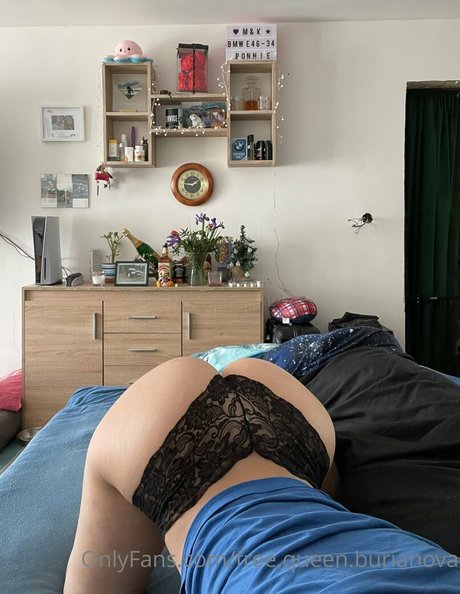 Queen.burianova photo 22