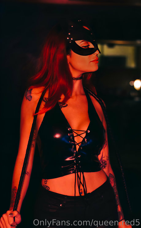Queen Red photo 57