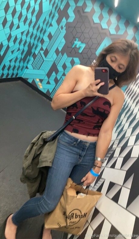 Queenbracee photo 11