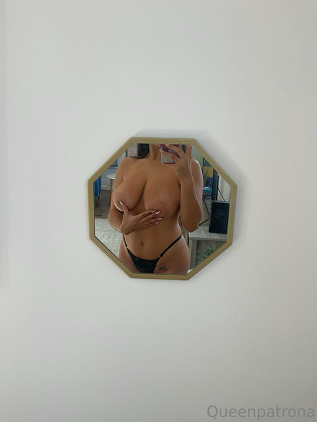 Queen Patrona photo 123