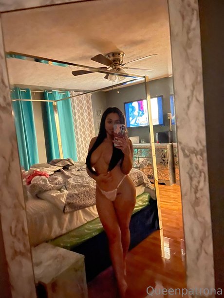 Queen Patrona photo 328