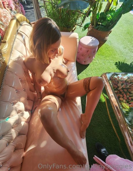 Quinnyspiggies photo 579