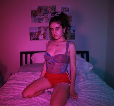 Rachel Anne Sennott photo 88