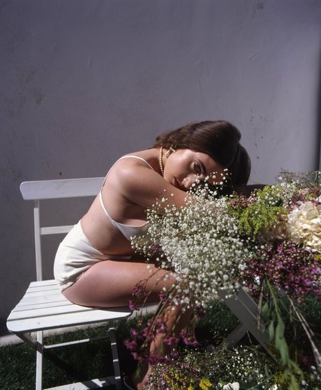 Rachel Anne Sennott photo 92
