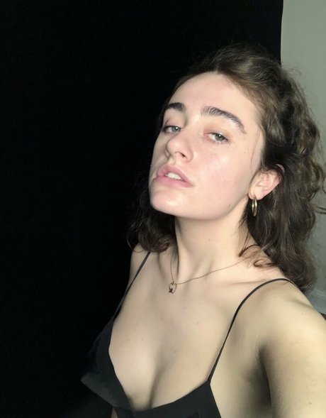 Rachel Anne Sennott photo 200