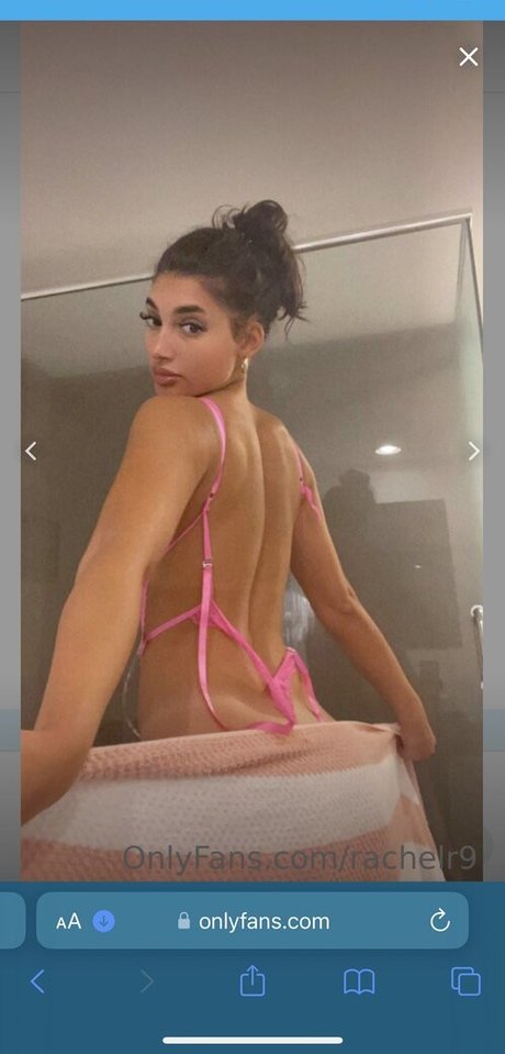 Rachel Robertson photo 16