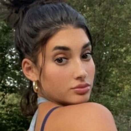 Rachel Robertson photo 37