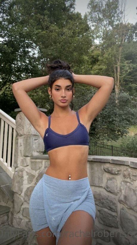 Rachel Robertson photo 39