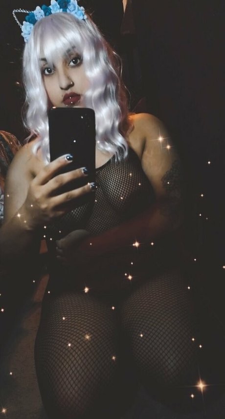 Raeraejiggles photo 50