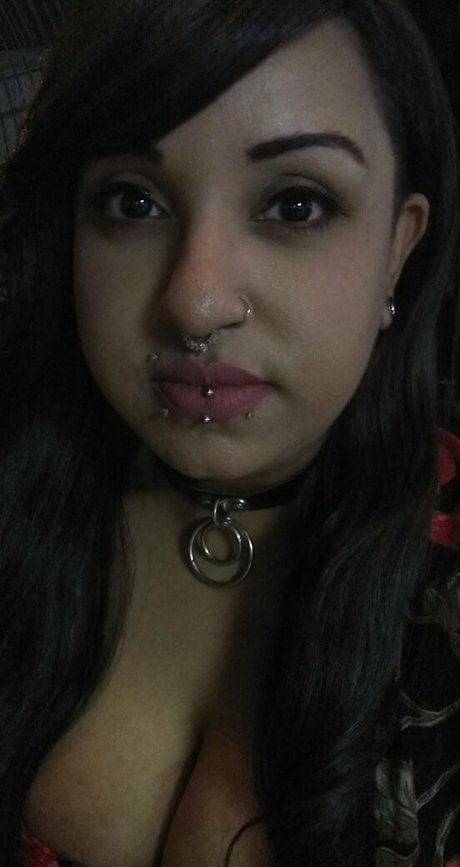 Raeraejiggles photo 61