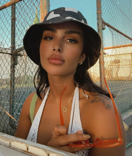 Raghad Hussain photo 1