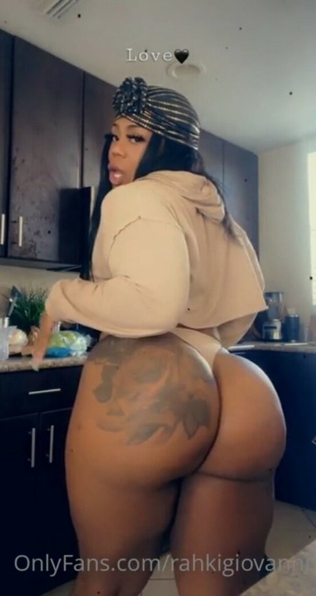Rahki Giovanni photo 9