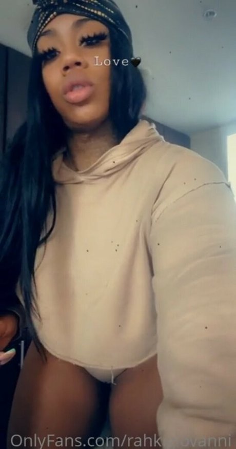 Rahki Giovanni photo 18