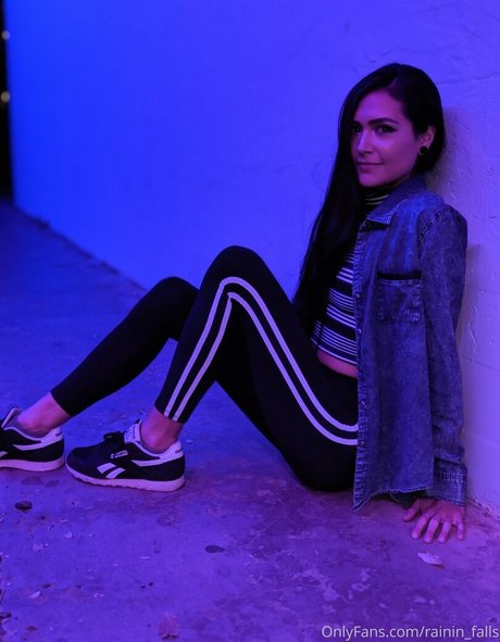 Rainin_falls photo 13