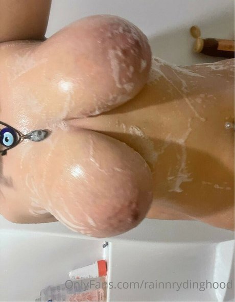 Rainnrydinghood photo 77