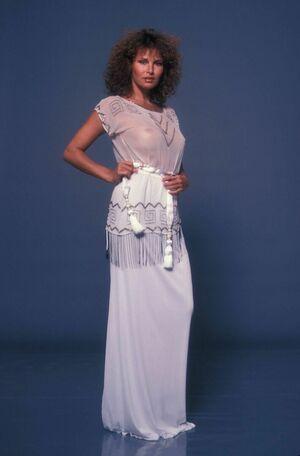 Raquel Welch photo 51